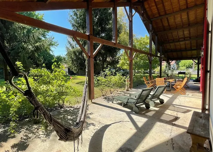 Au Milieu Des Pins / Bord Du